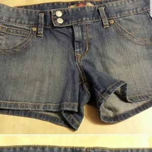 Size 6 old navy shorts